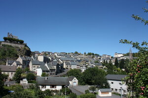 Panorama sur Pierrefort ; A view on Pierrefort 